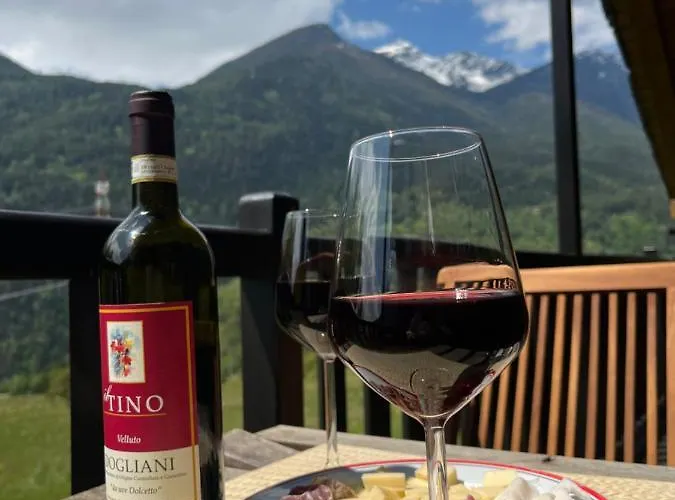 Apartment Mansarda A Echarlod La Salle